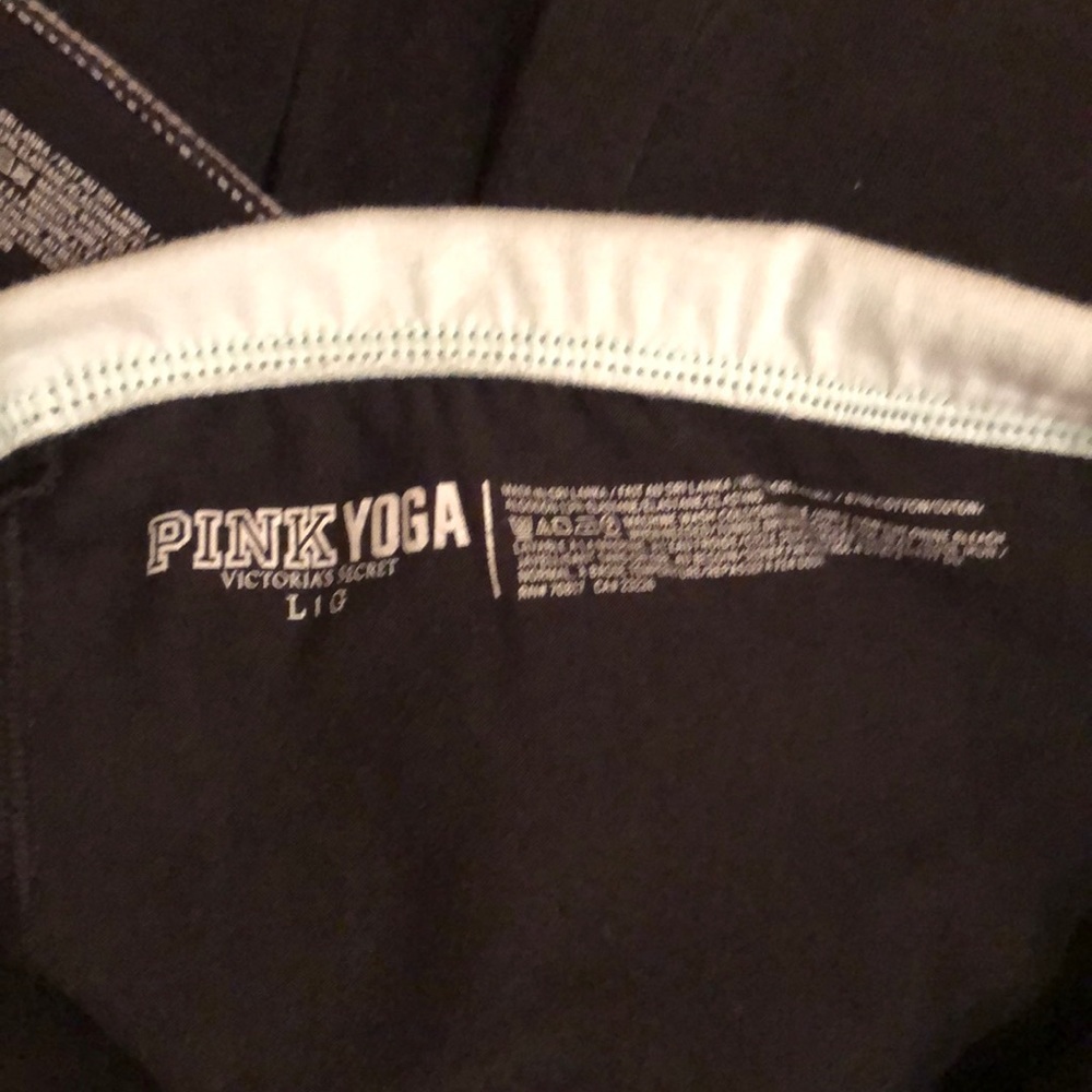 TWO PAIRS of VS yogas - Picture 5 of 5